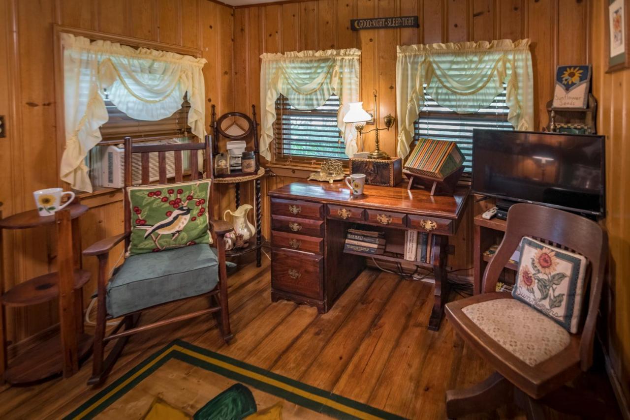 Country Woods Inn Glen Rose Dış mekan fotoğraf