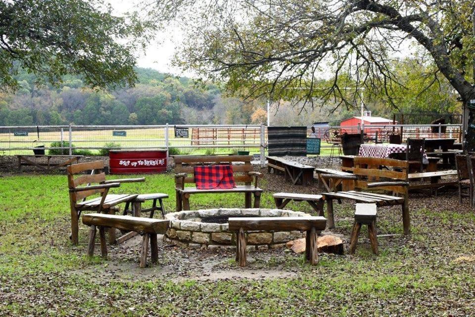 Country Woods Inn Glen Rose Dış mekan fotoğraf